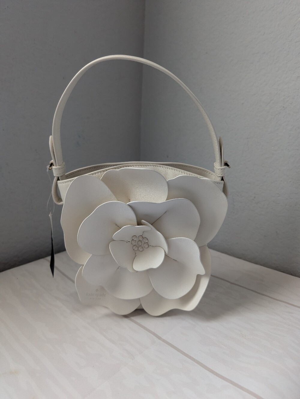 NWT KATE SPADE KO474 FLORA BUCKET BAG CROSSBODY IN MERINGUE